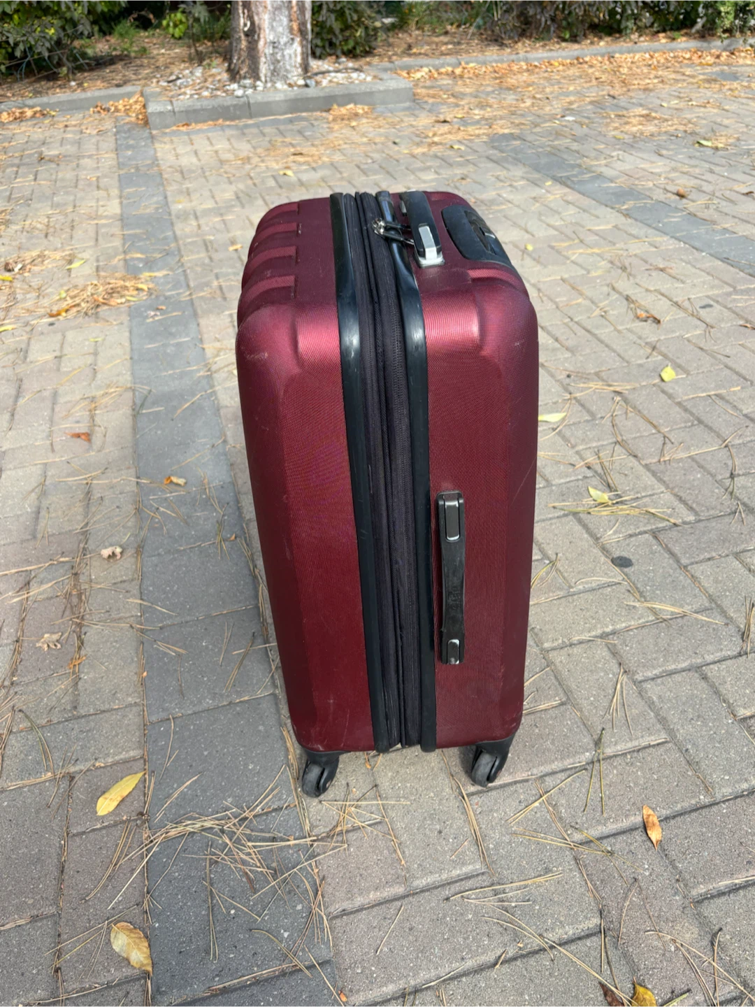 Medium Check In Heys Luggage Spinner Suitcase - Maroon - photo 3