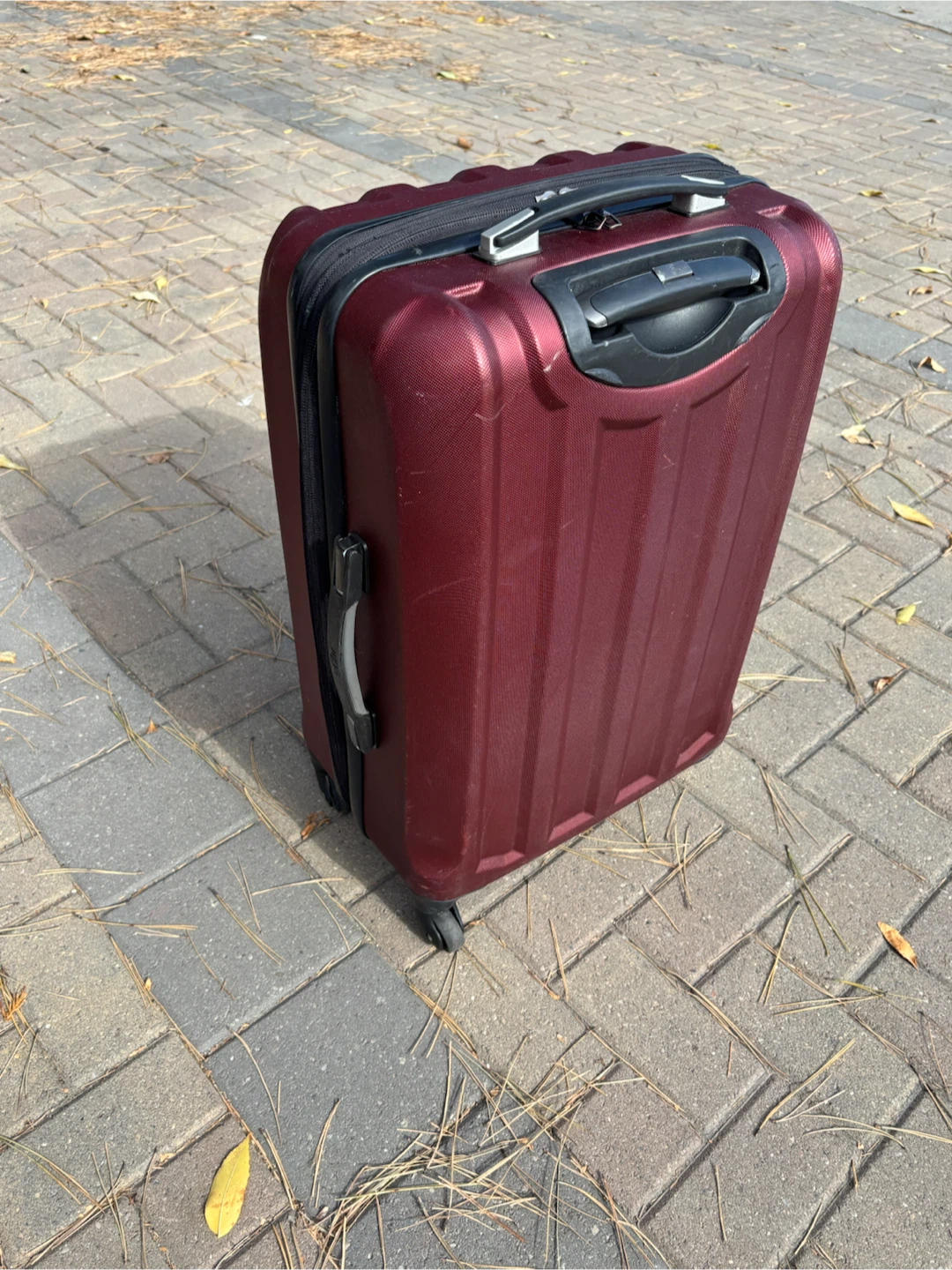 Medium Check In Heys Luggage Spinner Suitcase - Maroon - photo 4