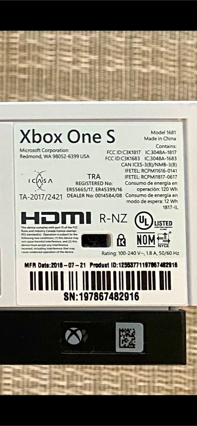 X Box one S 1 TB - photo 2