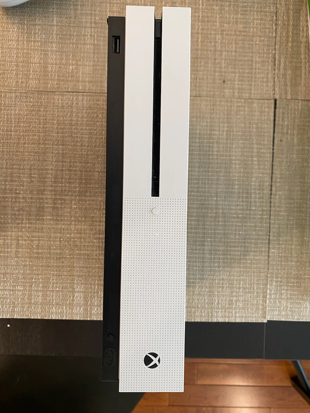 X Box one S 1 TB - photo 3