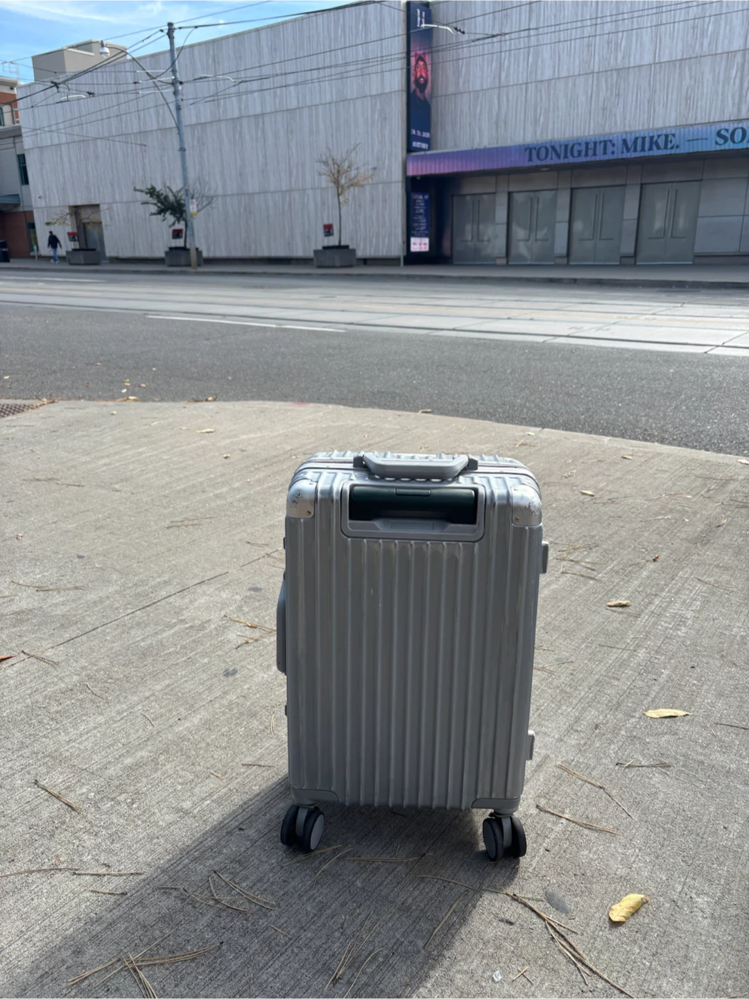 Carry on suitcase - photo 4
