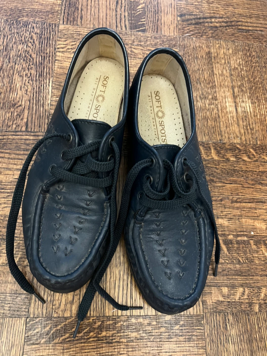 Soft Spots Navy Leather Lace-Up Shoes