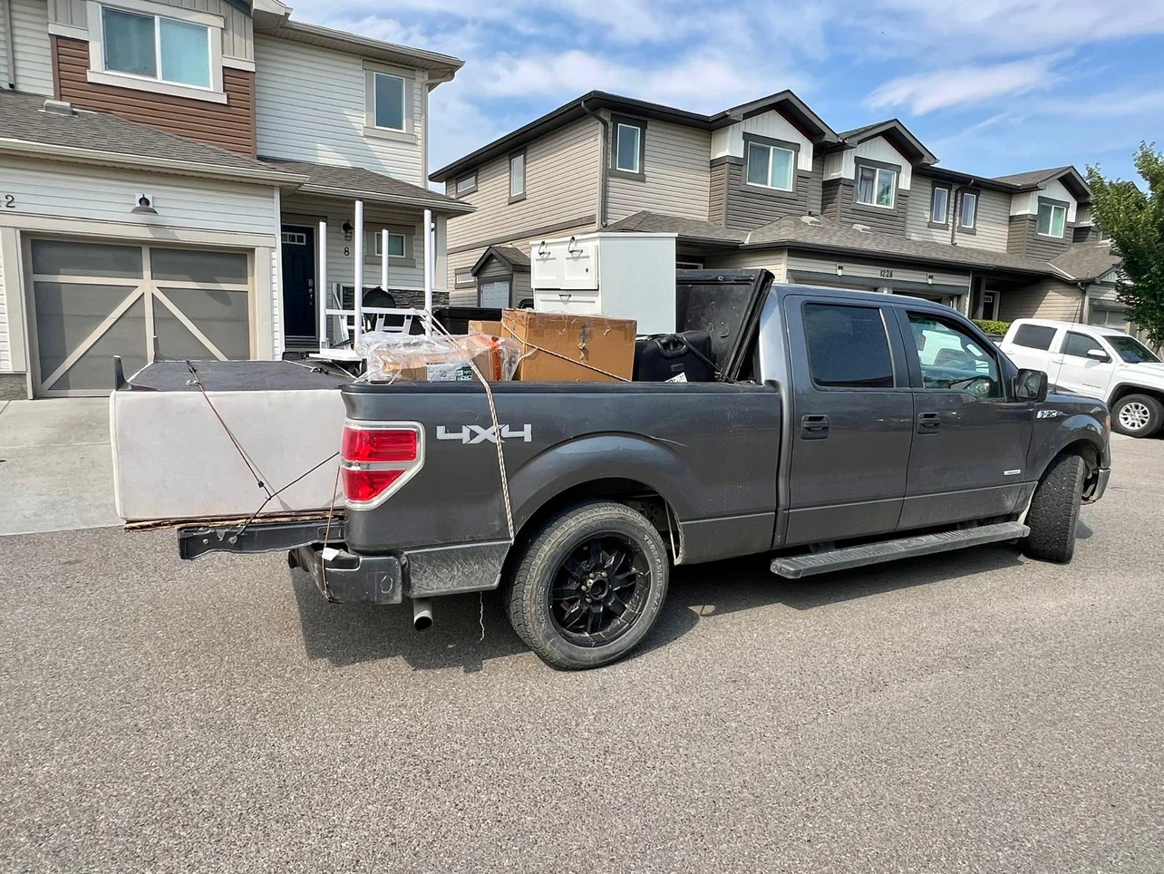 Moving and dumping services - photo 3