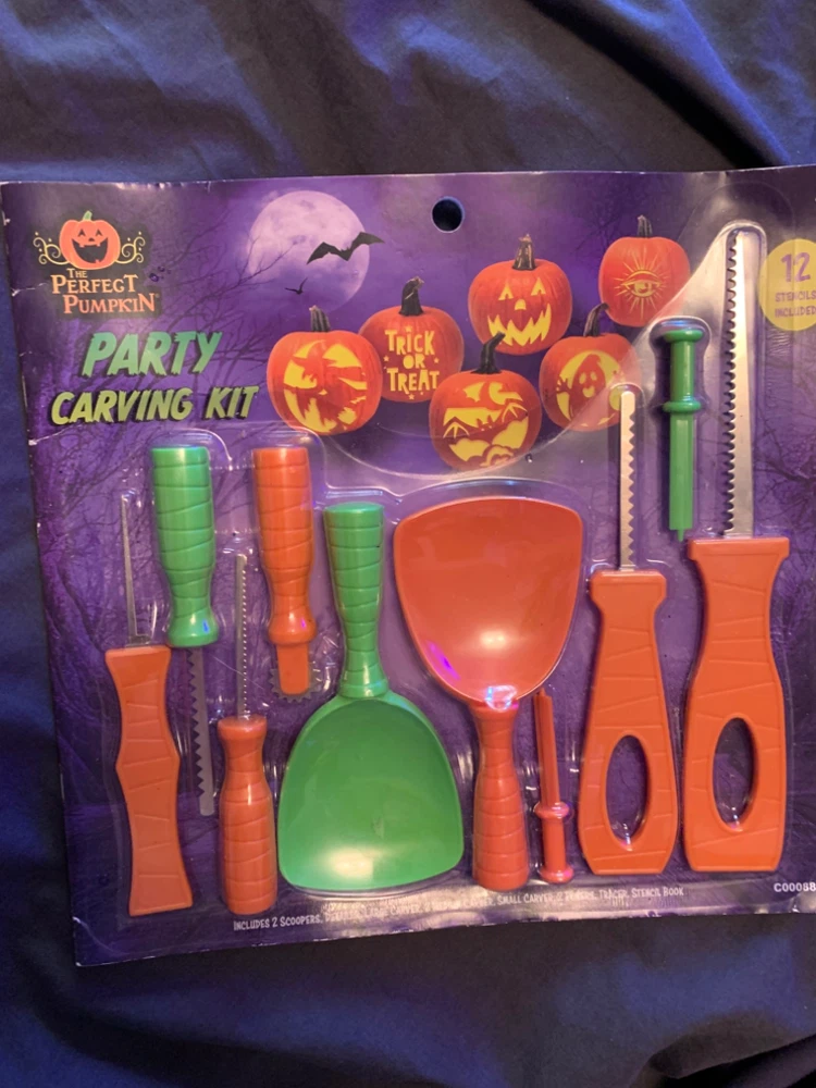 The Perfect Pumpkin Party Carving Kit - photo 2