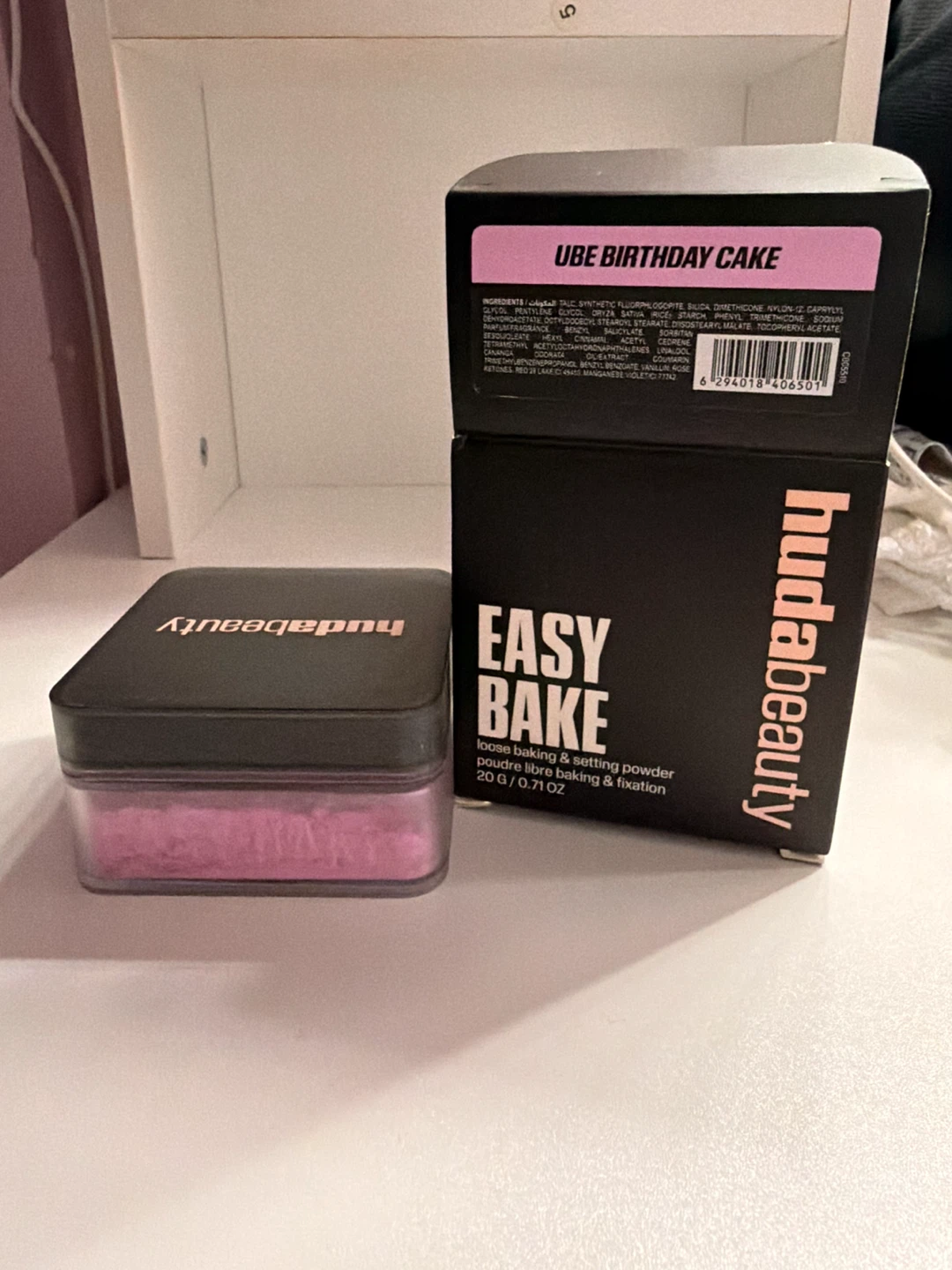 Huda Beauty Easy Bake Loose Powder - Ube Birthday Cake