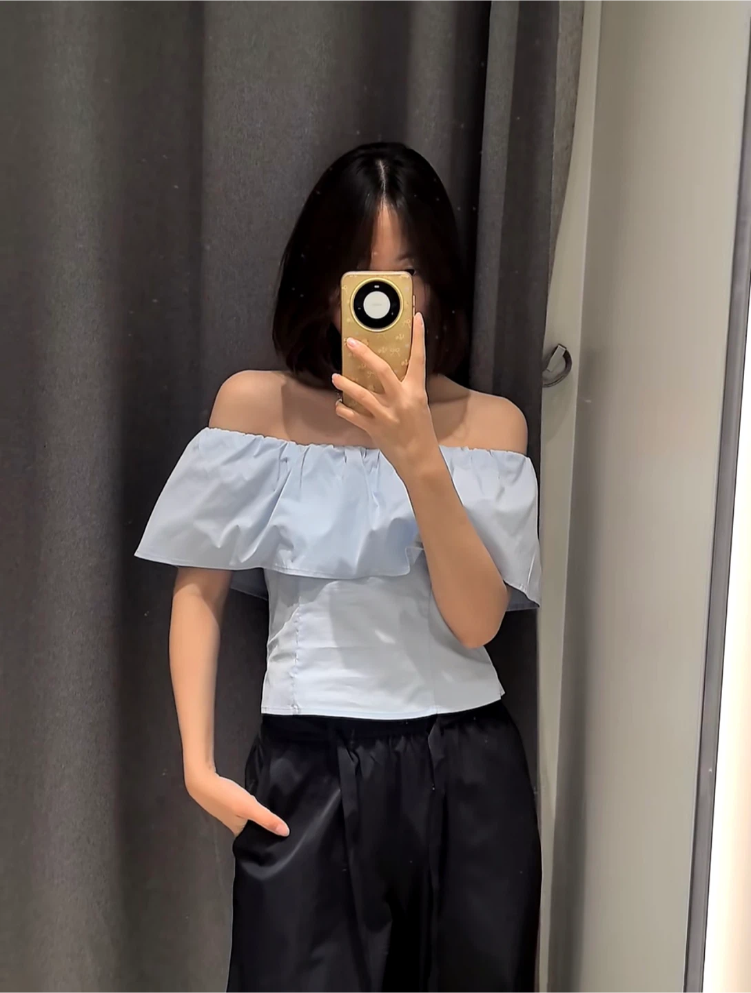 European Designer’s Light Blue Off-the-Shoulder Ruffle Top