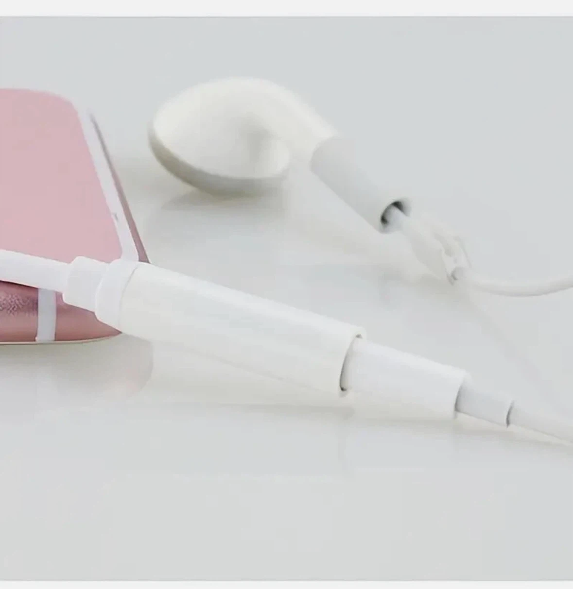 Apple Lightning to 3.5mm Headphone Jack Adapter - photo 5