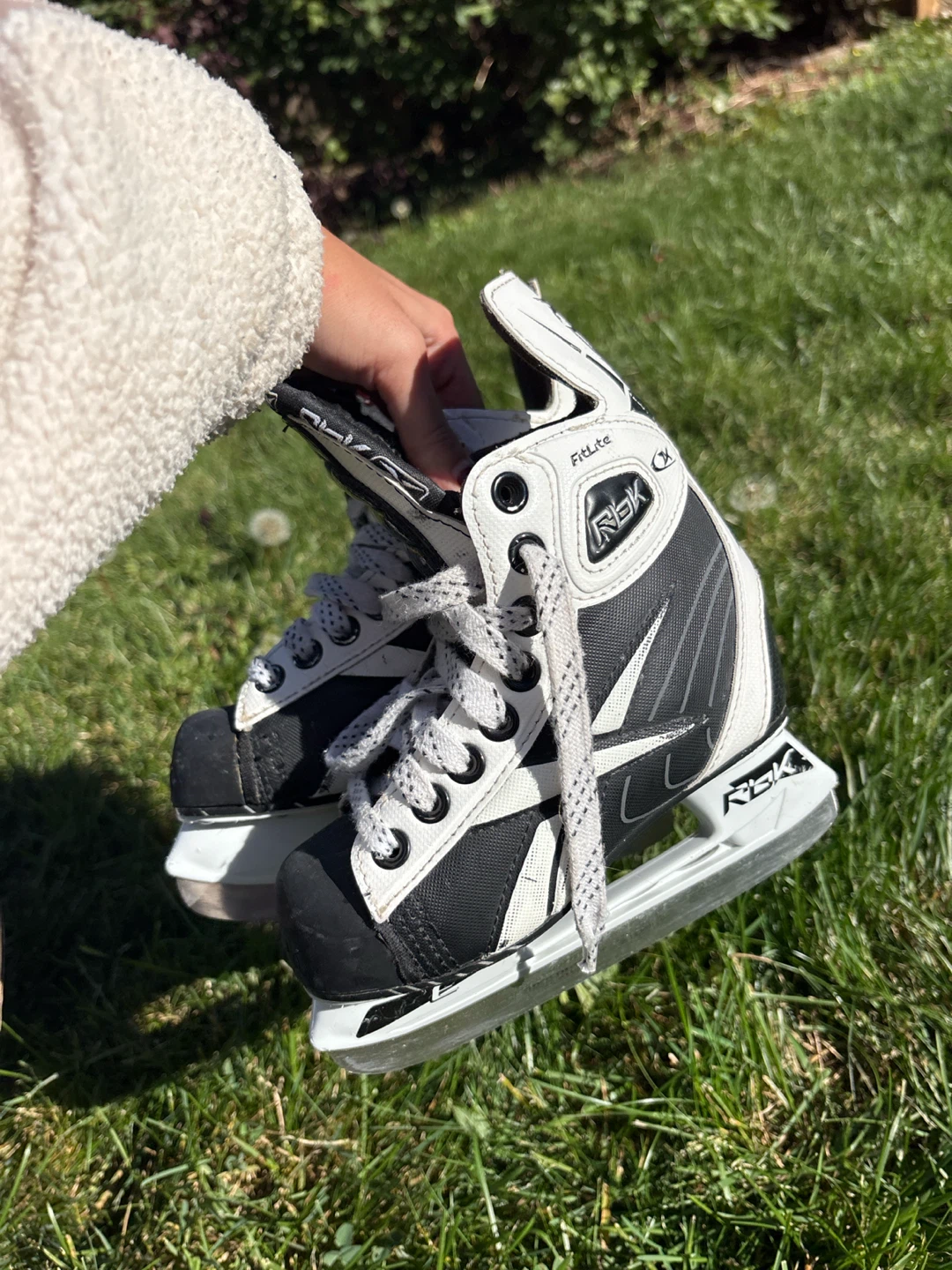 Reebok FitLite Skates Size 10 - photo 2