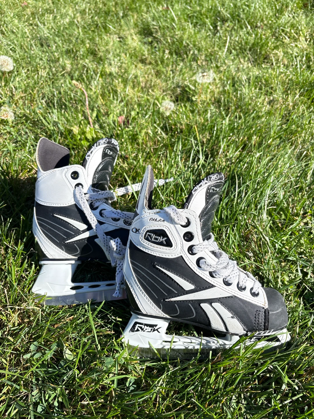 Reebok FitLite Skates Size 10