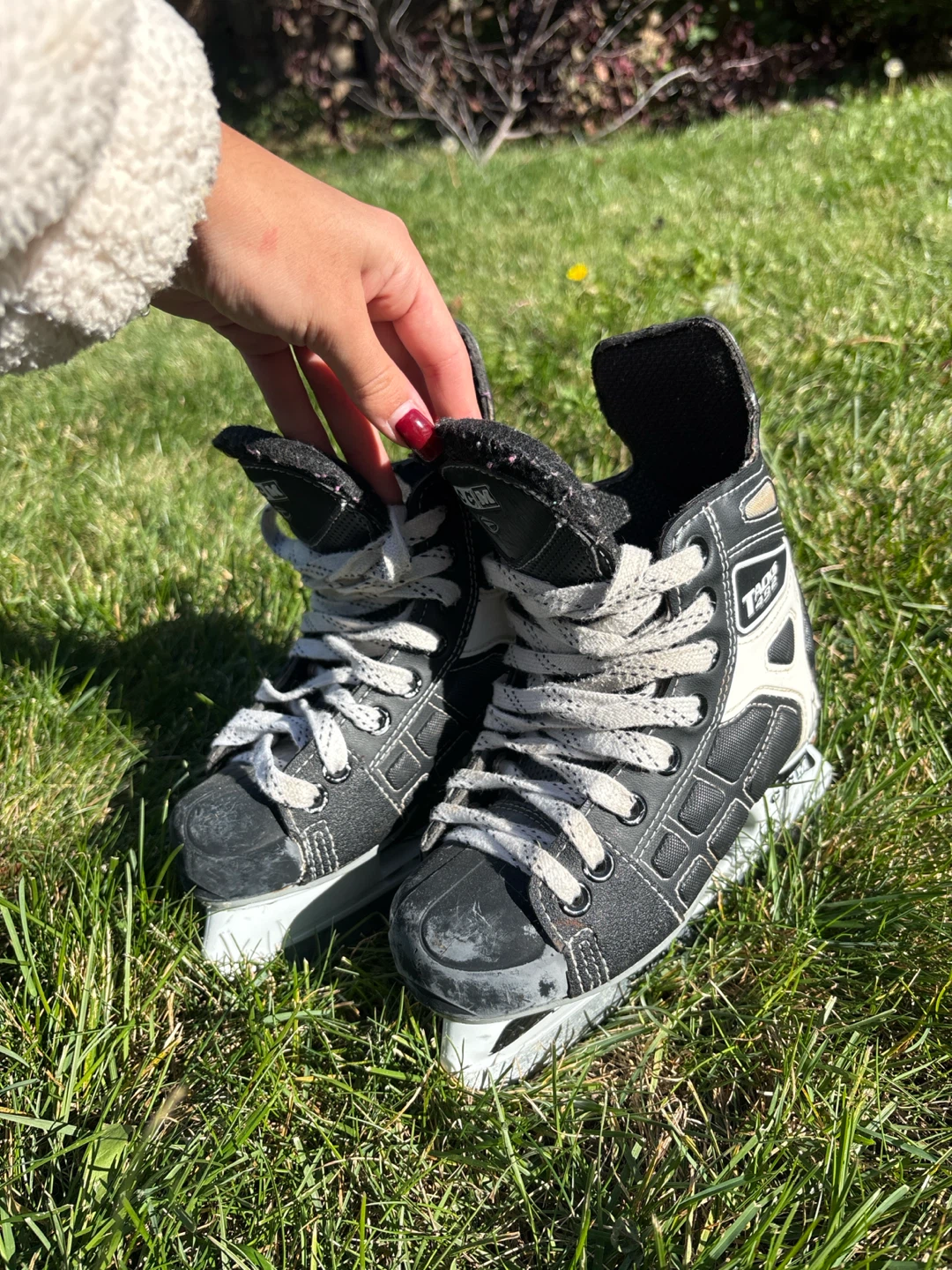 CCM Tacks 492 Ice Skates