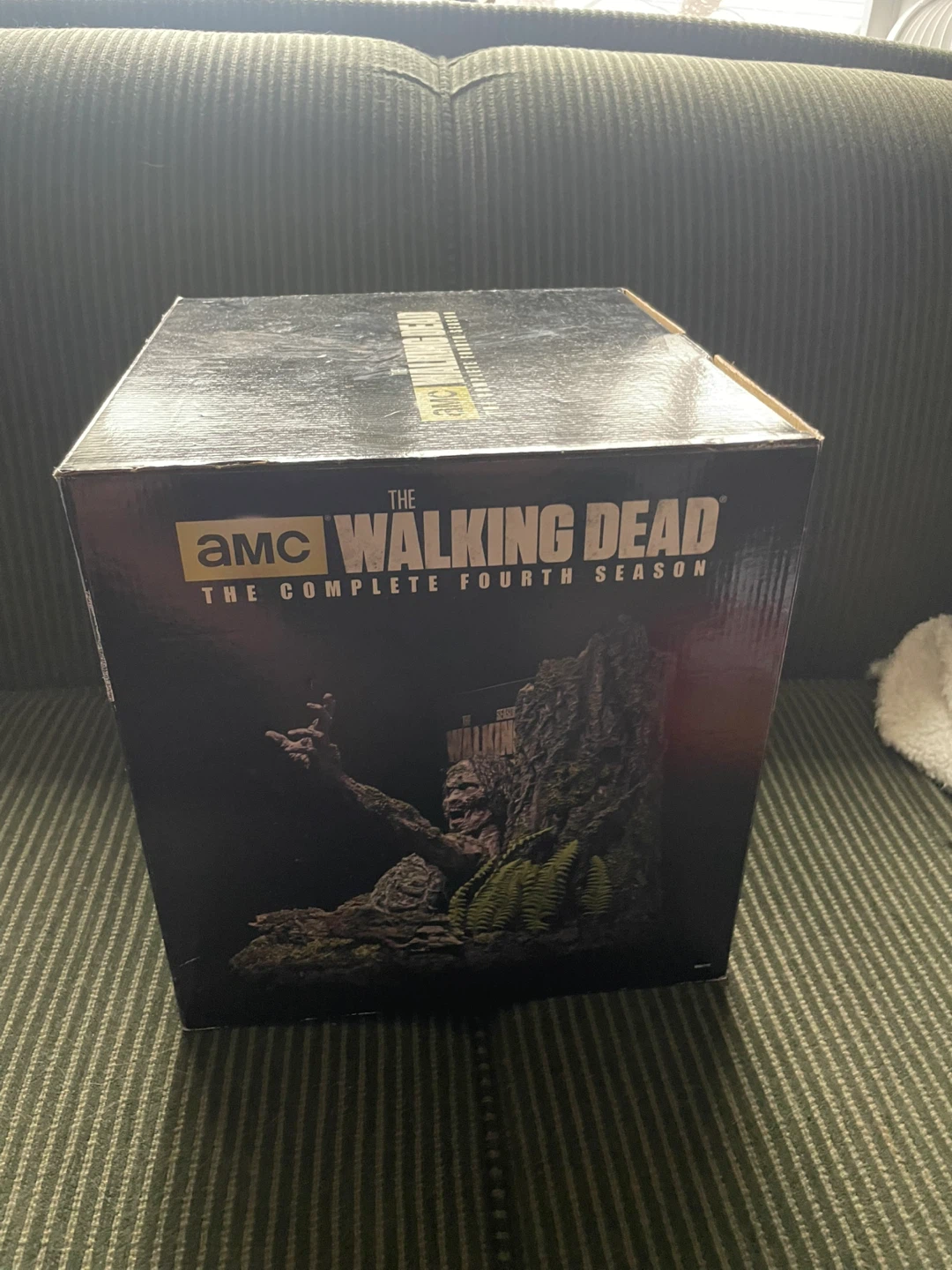Walking dead fourth season special edition statue (minus disks) - photo 2