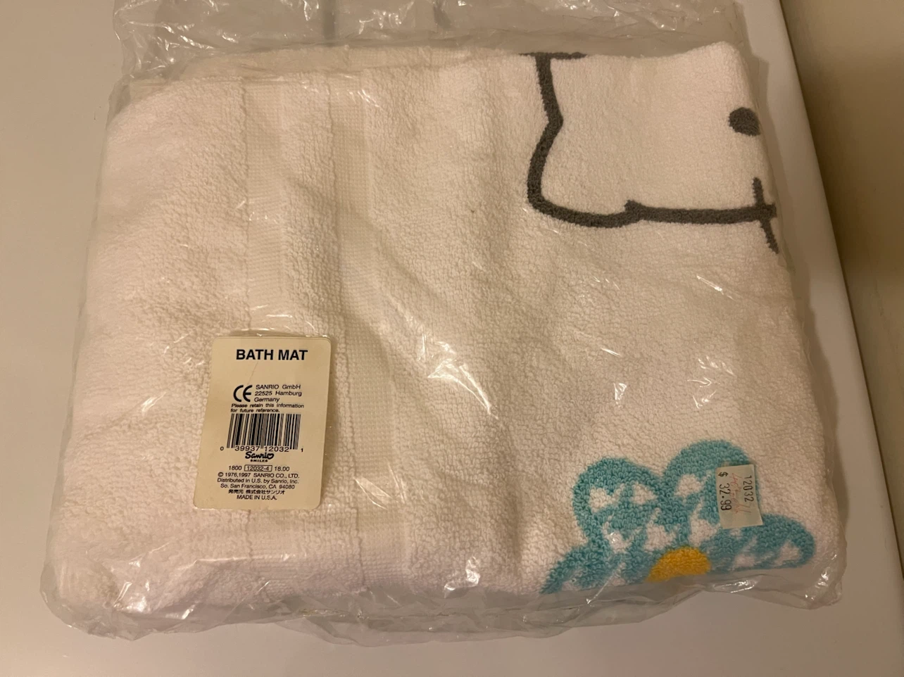 Sanrio Hello Kitty Bath Mat - photo 4