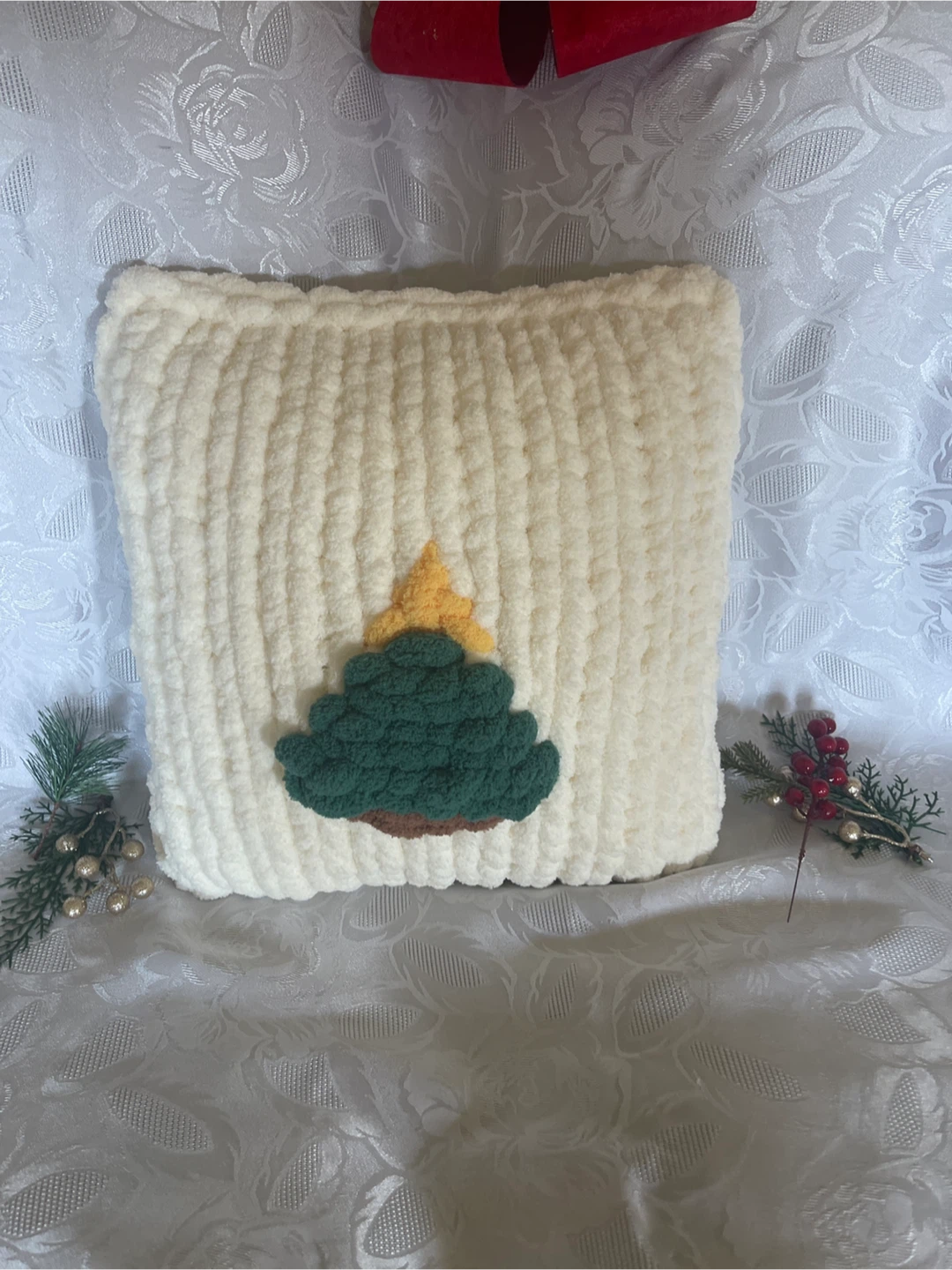 Hand-knit Christmas Tree Pillow - photo 2