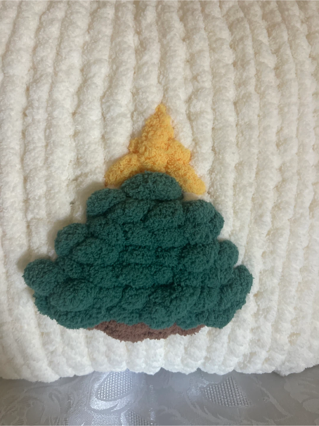 Hand-knit Christmas Tree Pillow - photo 5