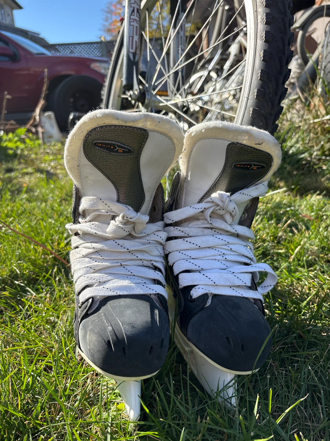 Nike Ignite 5 Hockey Skates