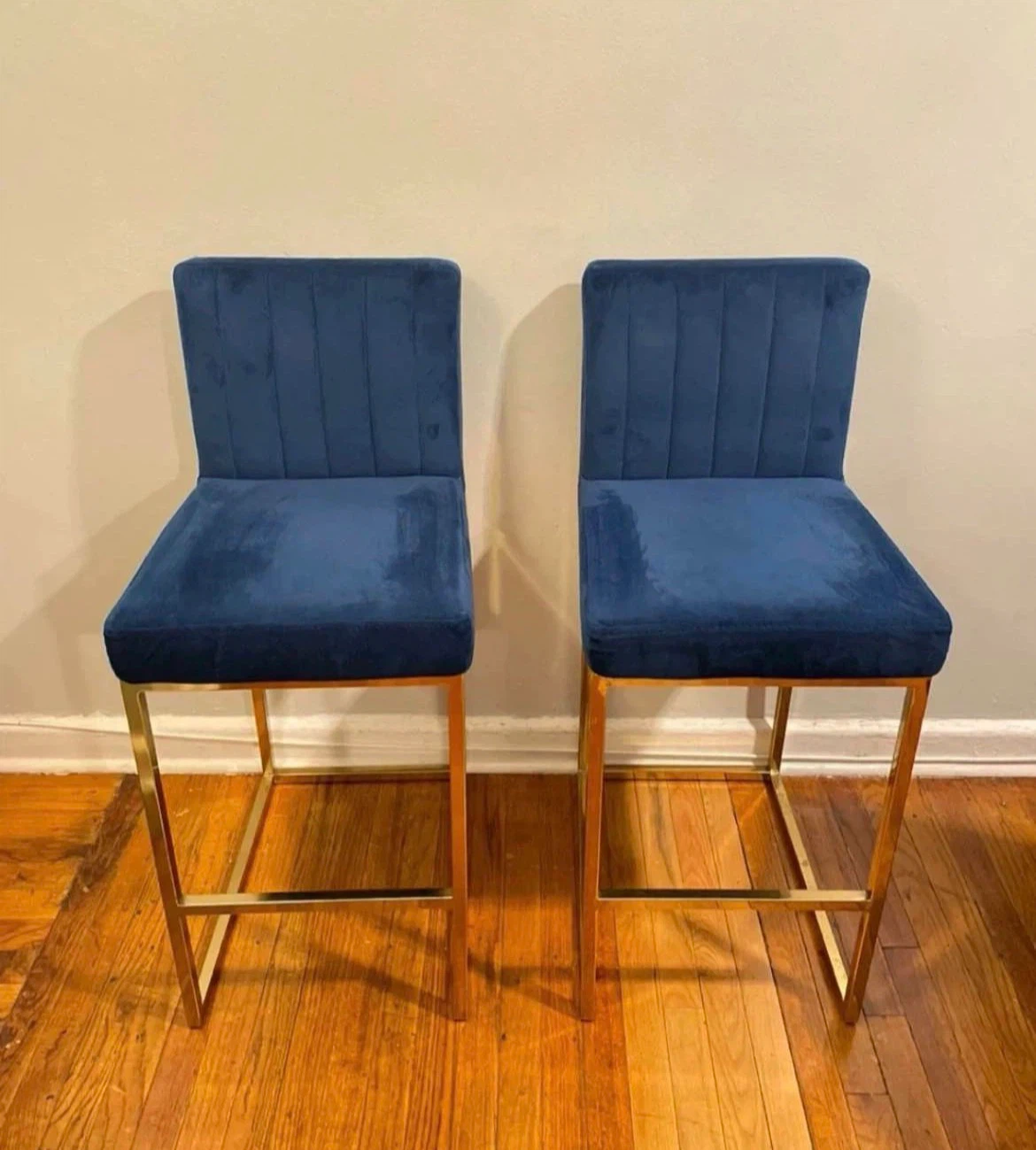 Bar Stools (Set of 2) $80 - photo 2