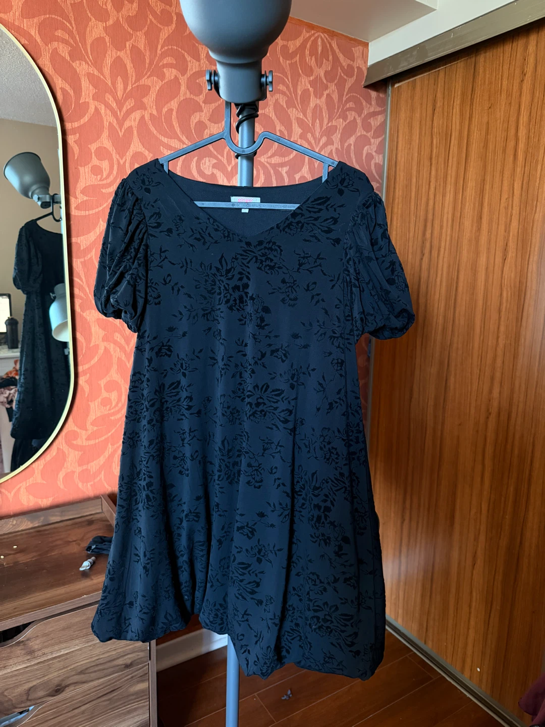 Black puff floral velvet textured mini dress