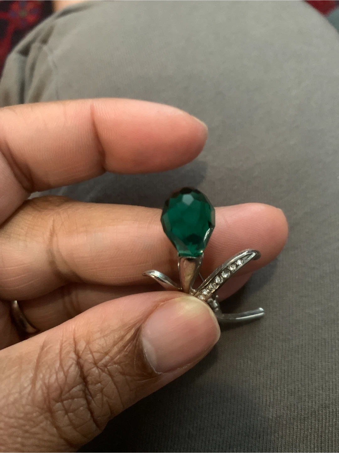Vintage  Green Crystal Brooch - photo 4