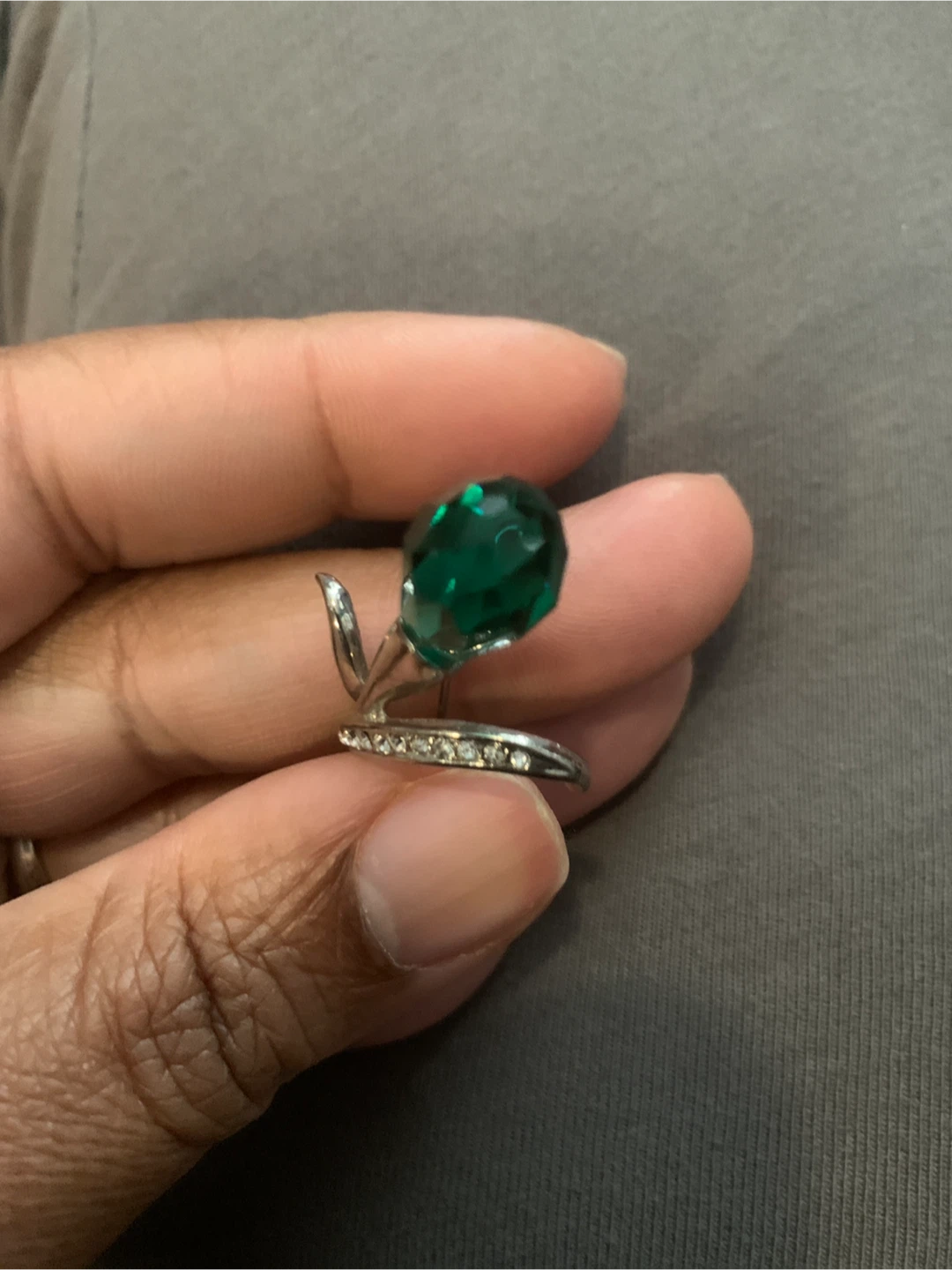 Vintage  Green Crystal Brooch - photo 5