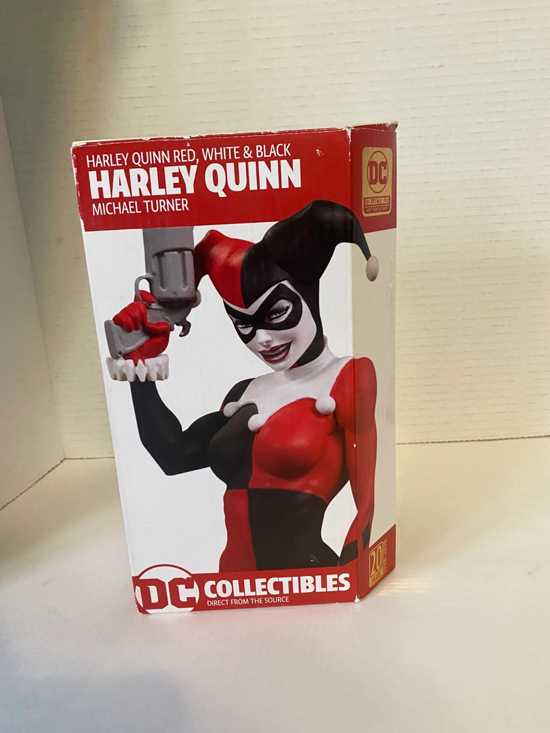DC Collectibles Harley Quinn Red, White & Black Statue