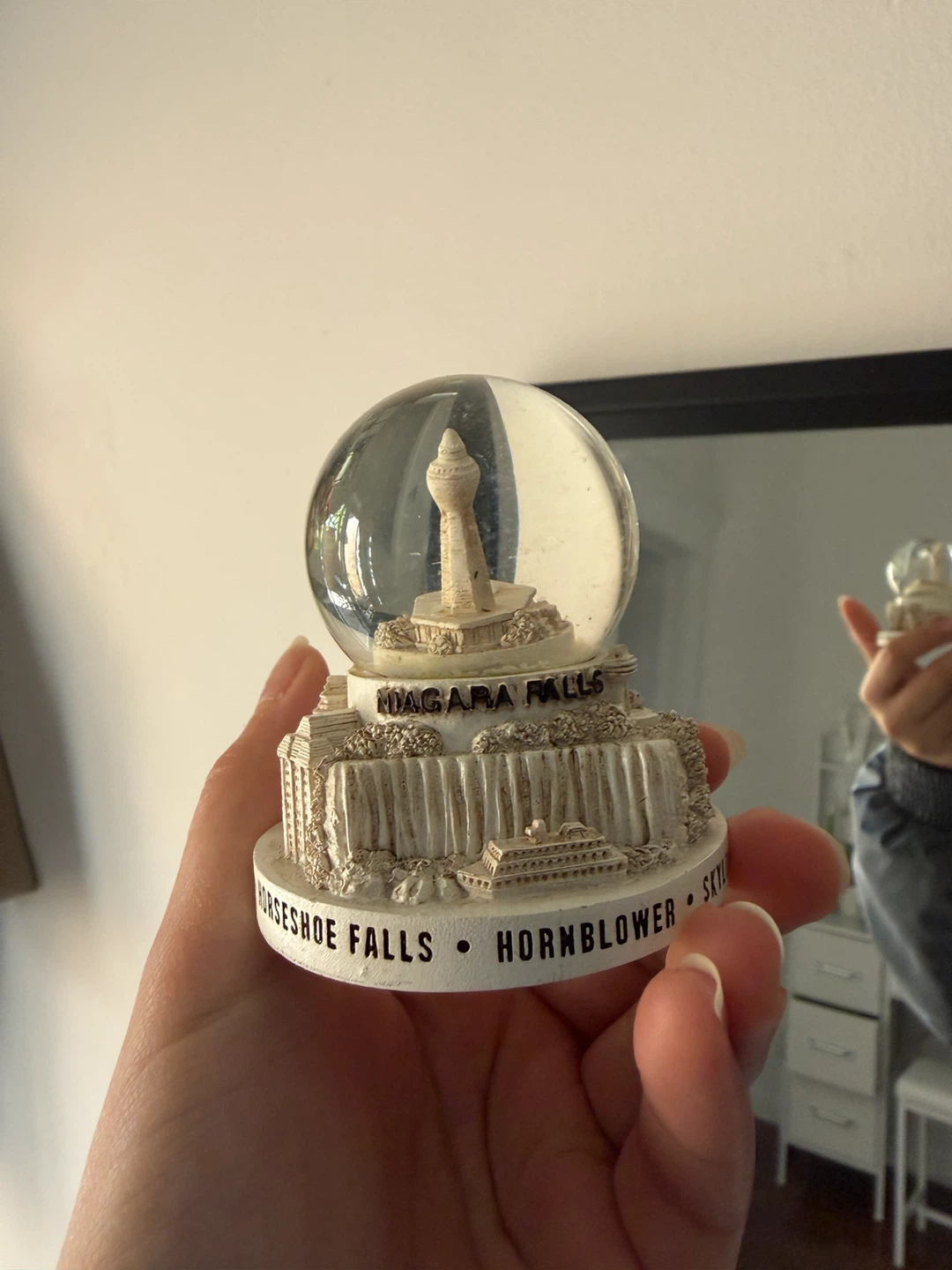 Niagara Falls Souvenir Snow Globe - photo 3