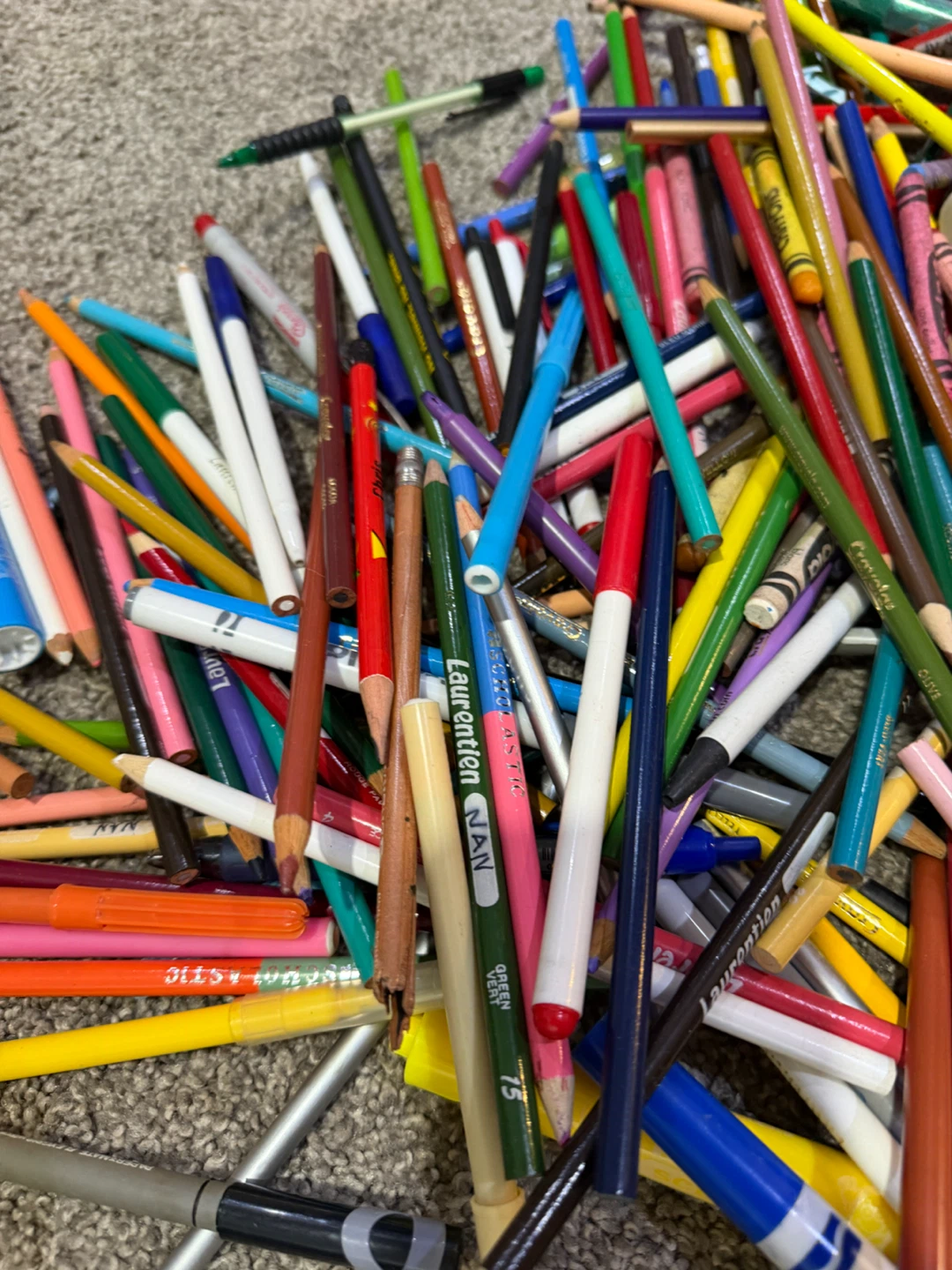 Color pencil & markers - photo 2