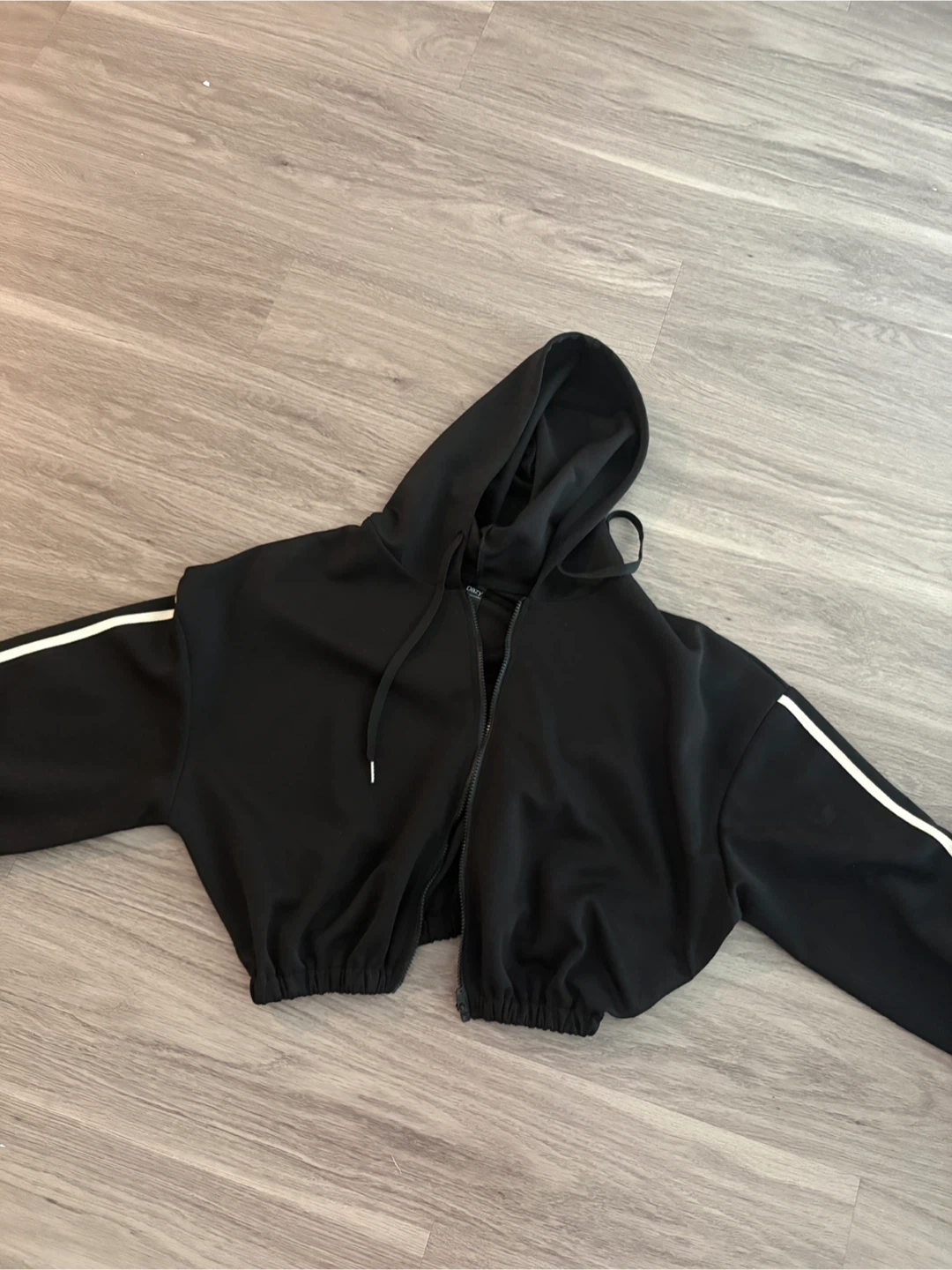 Dazy Black Cropped Zip-Up Hoodie