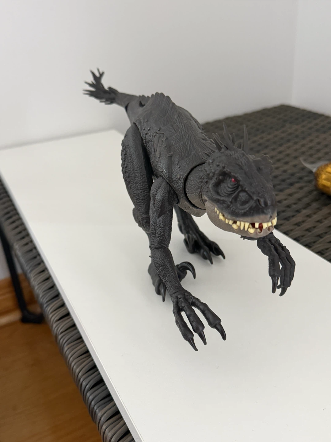Jurassic World Indoraptor Dinosaur Figure - photo 3