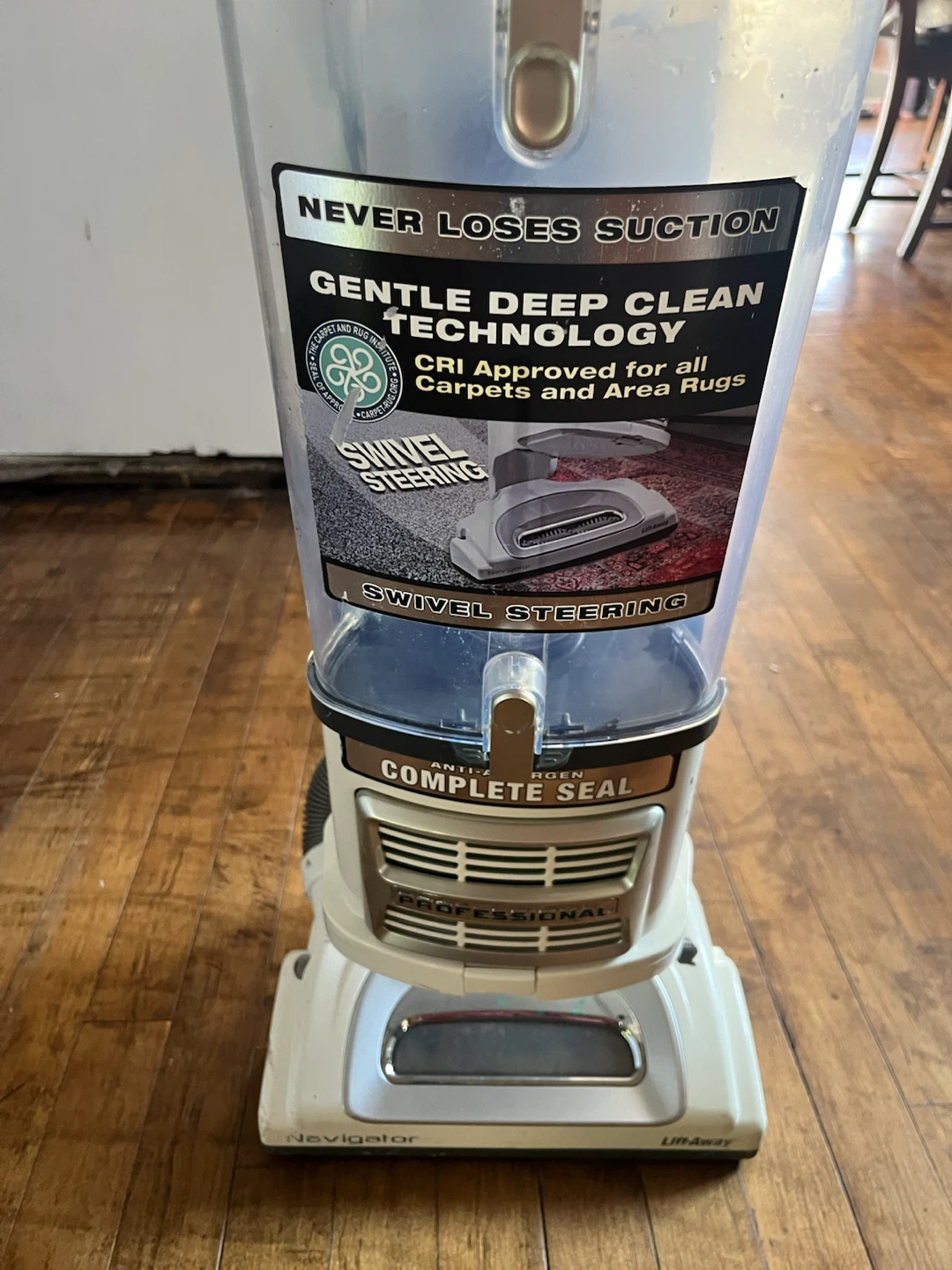 Shark Navigator Lift-Away Professional Vacuum - photo 2