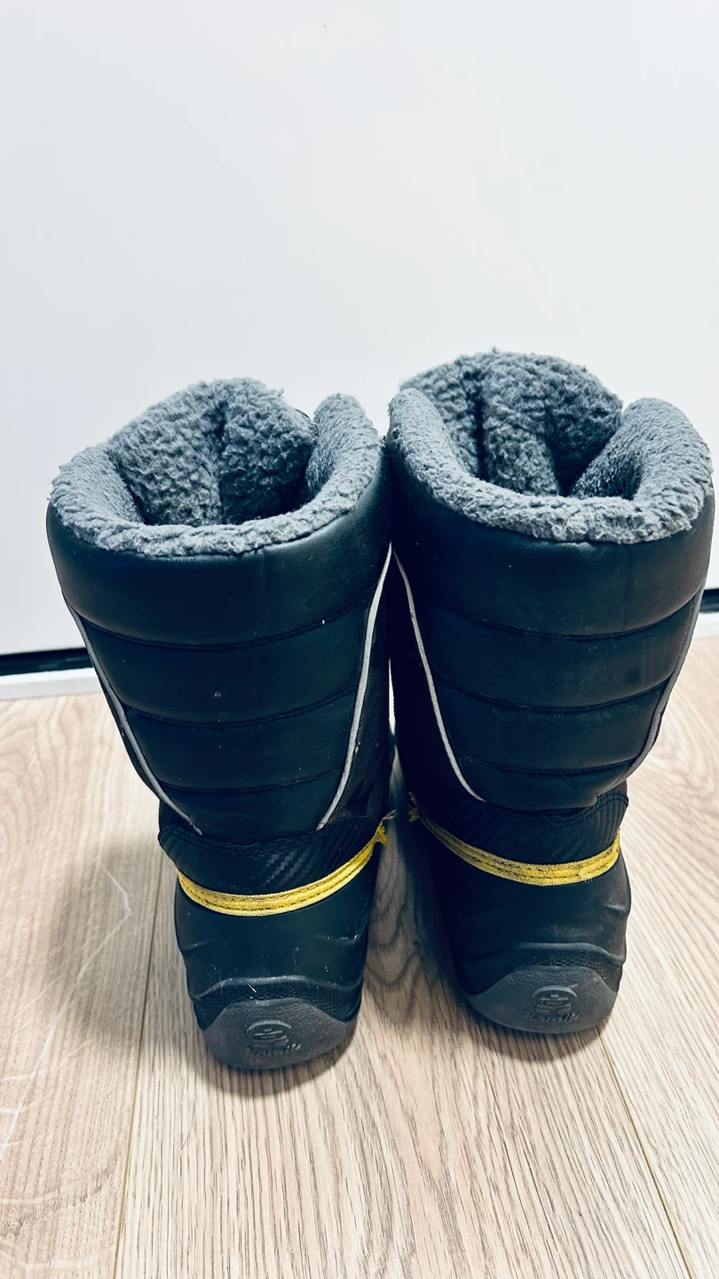 Kamik Youth Winter Snow Boots – Kids Size 6 – Insulated - photo 2