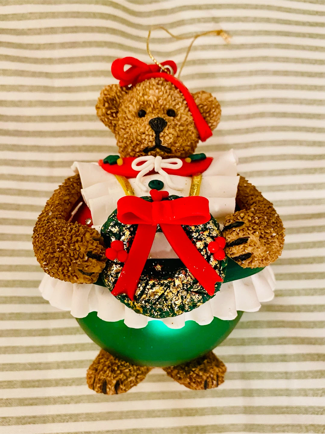 Traditions Christmas Ornament - Bear holding wreath - photo 3