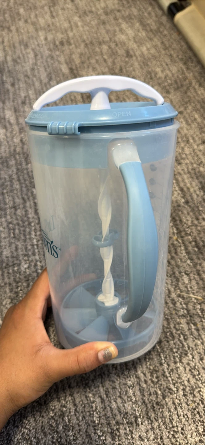 Dr. Brown's Formula Mixing Pitcher - photo 2