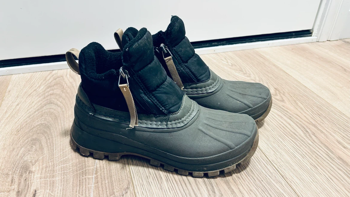 Royal Canadian Waterproof Winter Ankle Boots – Size 7