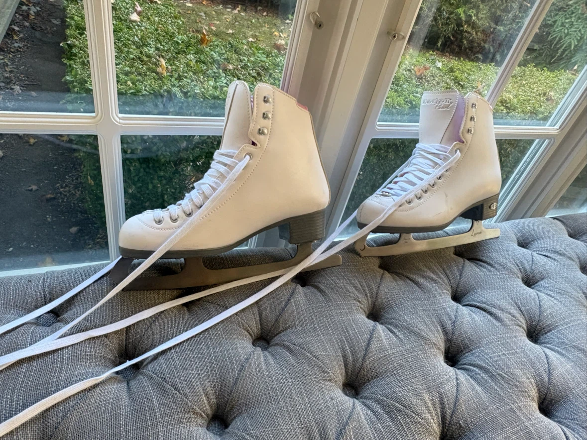 Riedell White Ice Skates