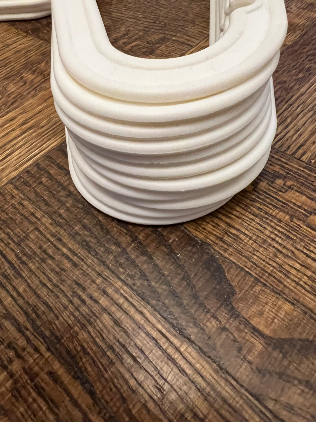 Set of 12 White Plastic Clothes Hangers - photo 2