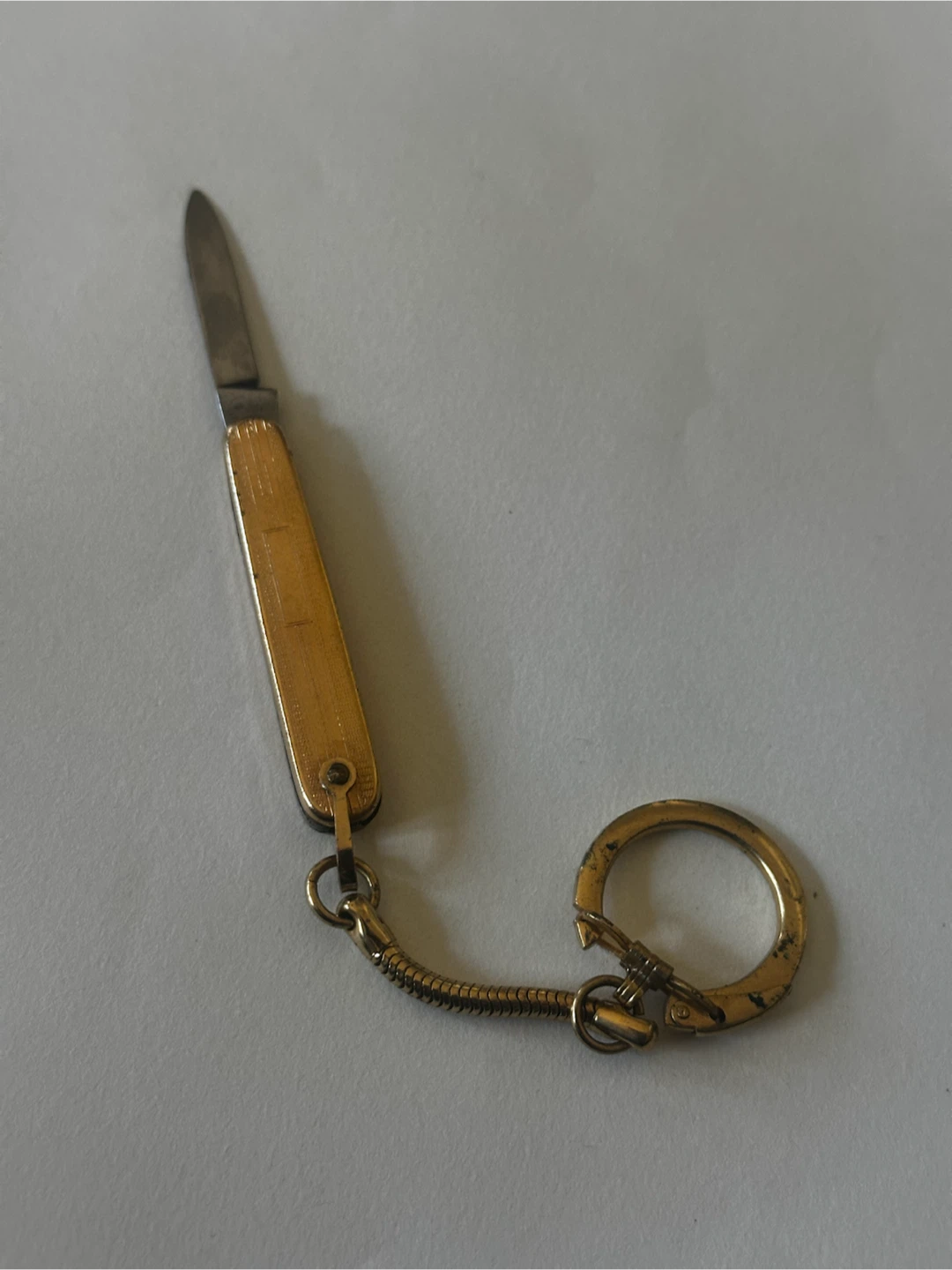 Gold tone Richards of Sheffield keychain penknife