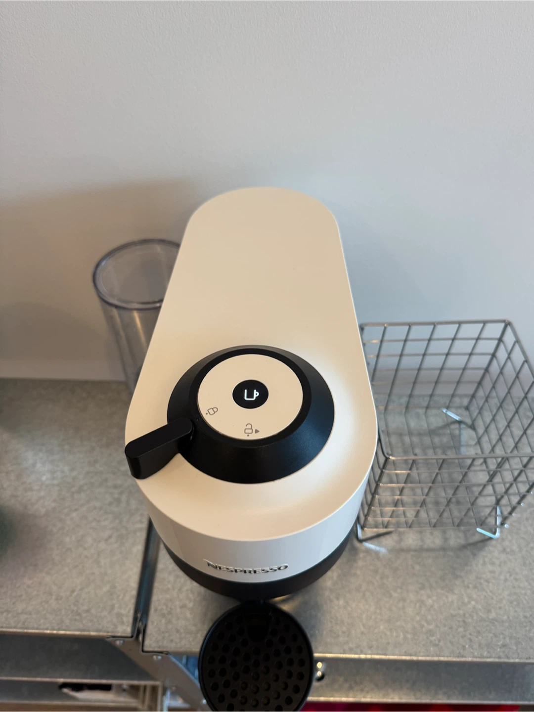 Nespresso Vertuo coffee machine - photo 2