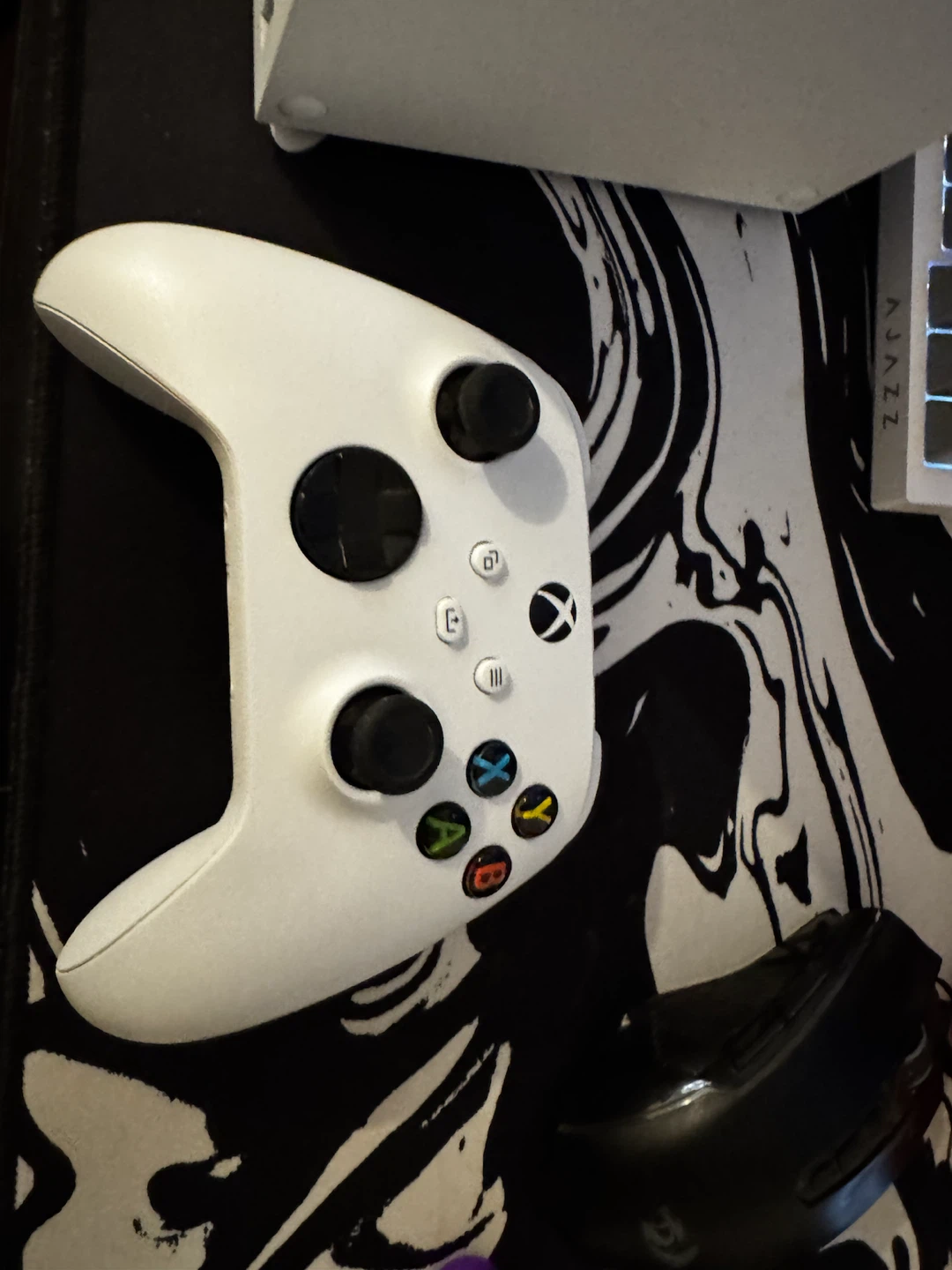 Xbox Series X - photo 2
