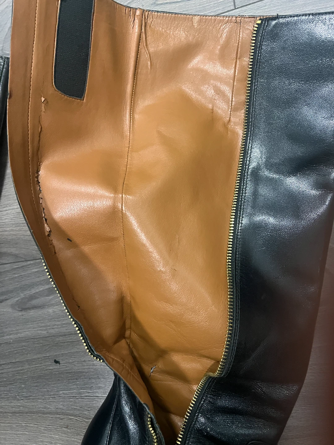 Black Leather Knee-High Boots Size 7 - photo 3