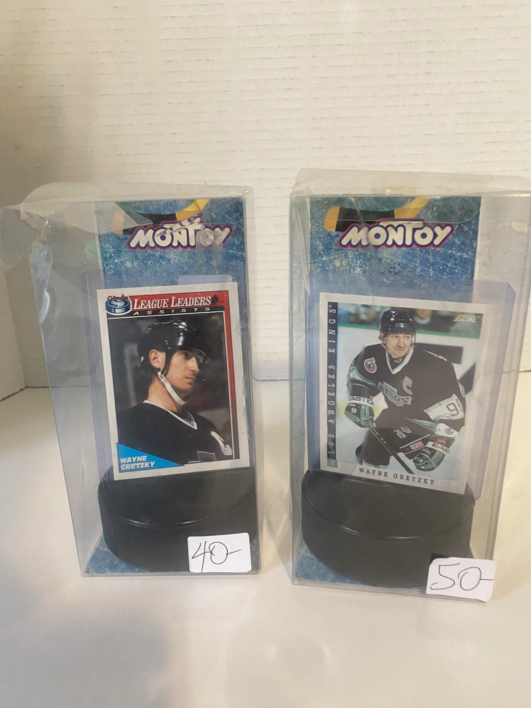 Two Wayne Gretzky Trading Cards in Display Stands - photo 3