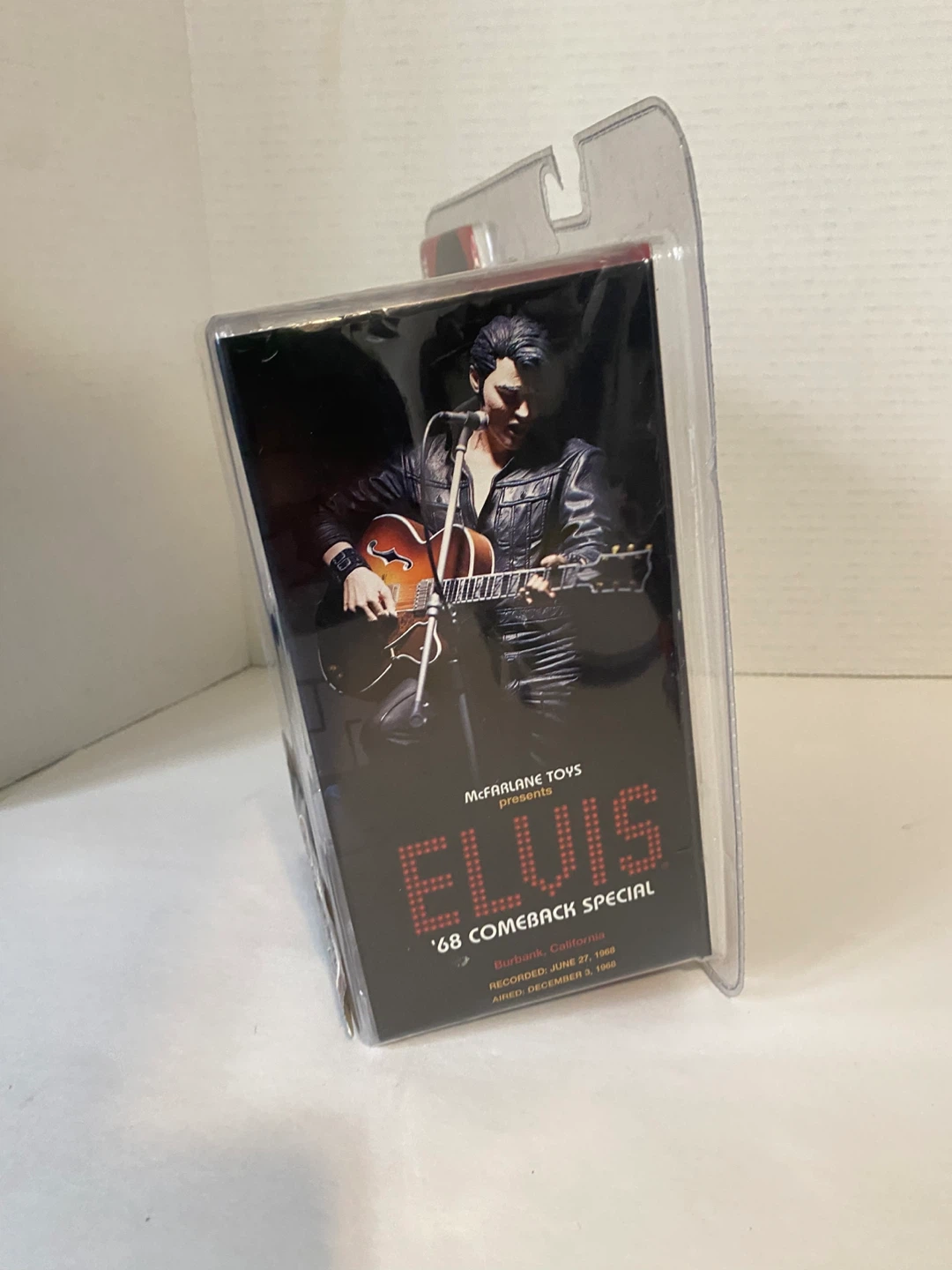 McFarlane Toys Elvis '68 Comeback Special Figure - photo 4