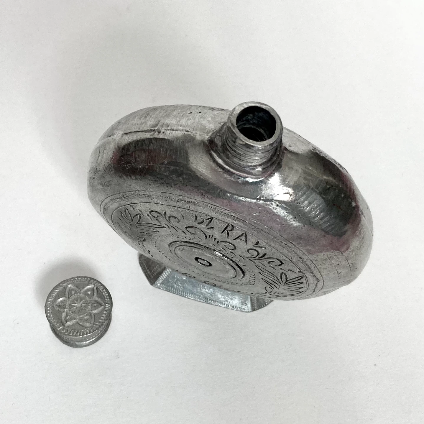 Antique Greek / Balkan Pewter Pilgrim Flask (Holy Water Canteen) - photo 5