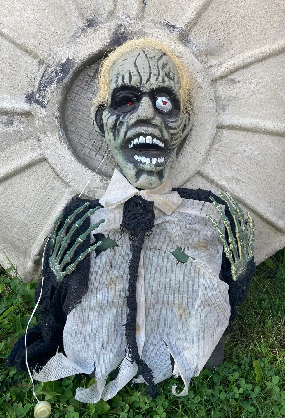Zombie Halloween Decoration