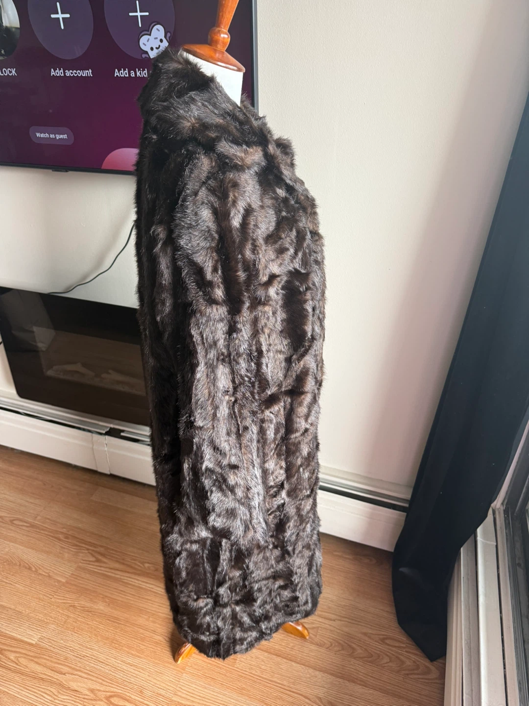 Full length faux fur coat - photo 5
