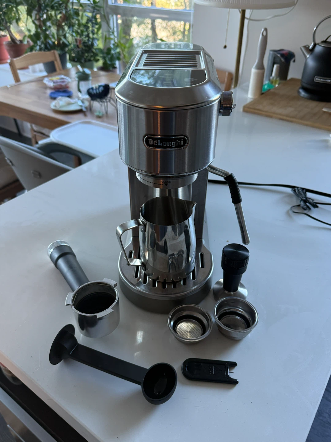 DeLonghi Dedica Duo EC890 Espresso Machine