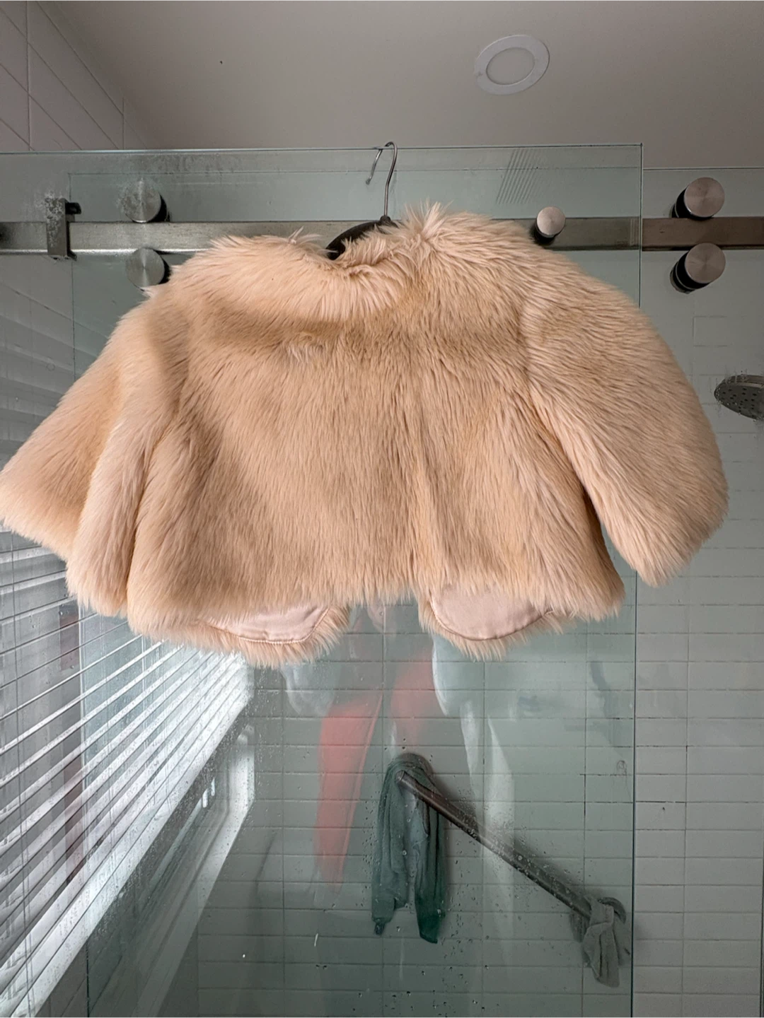 GapKids Faux Fur Shrug Cream - photo 2