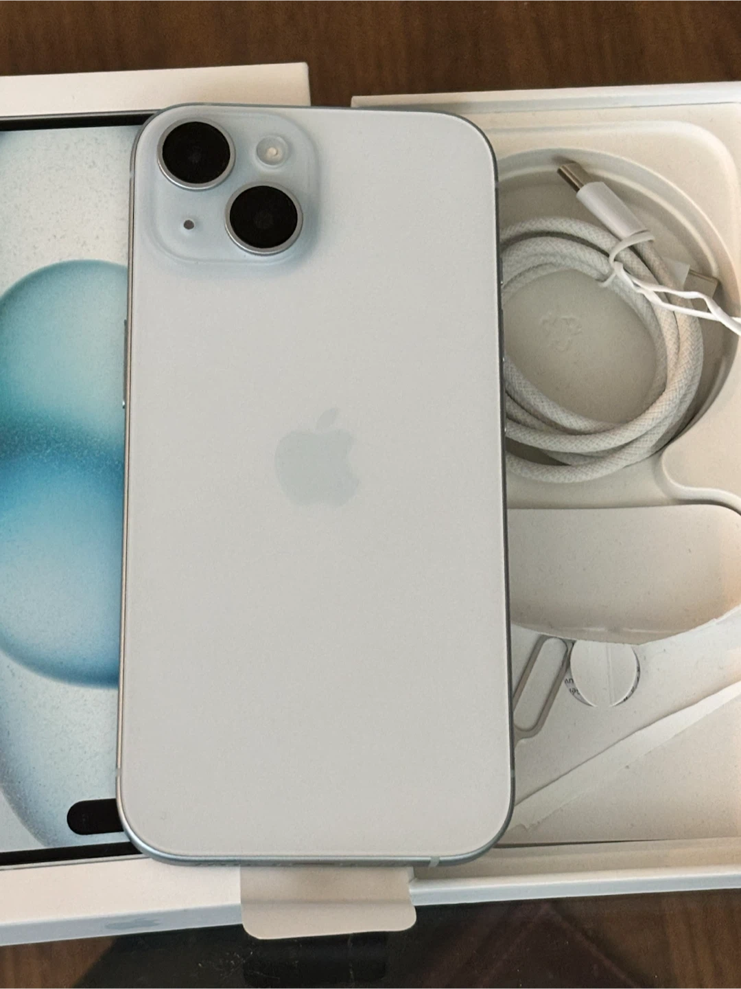 Apple iPhone 15, 128gb, white, with box - photo 2