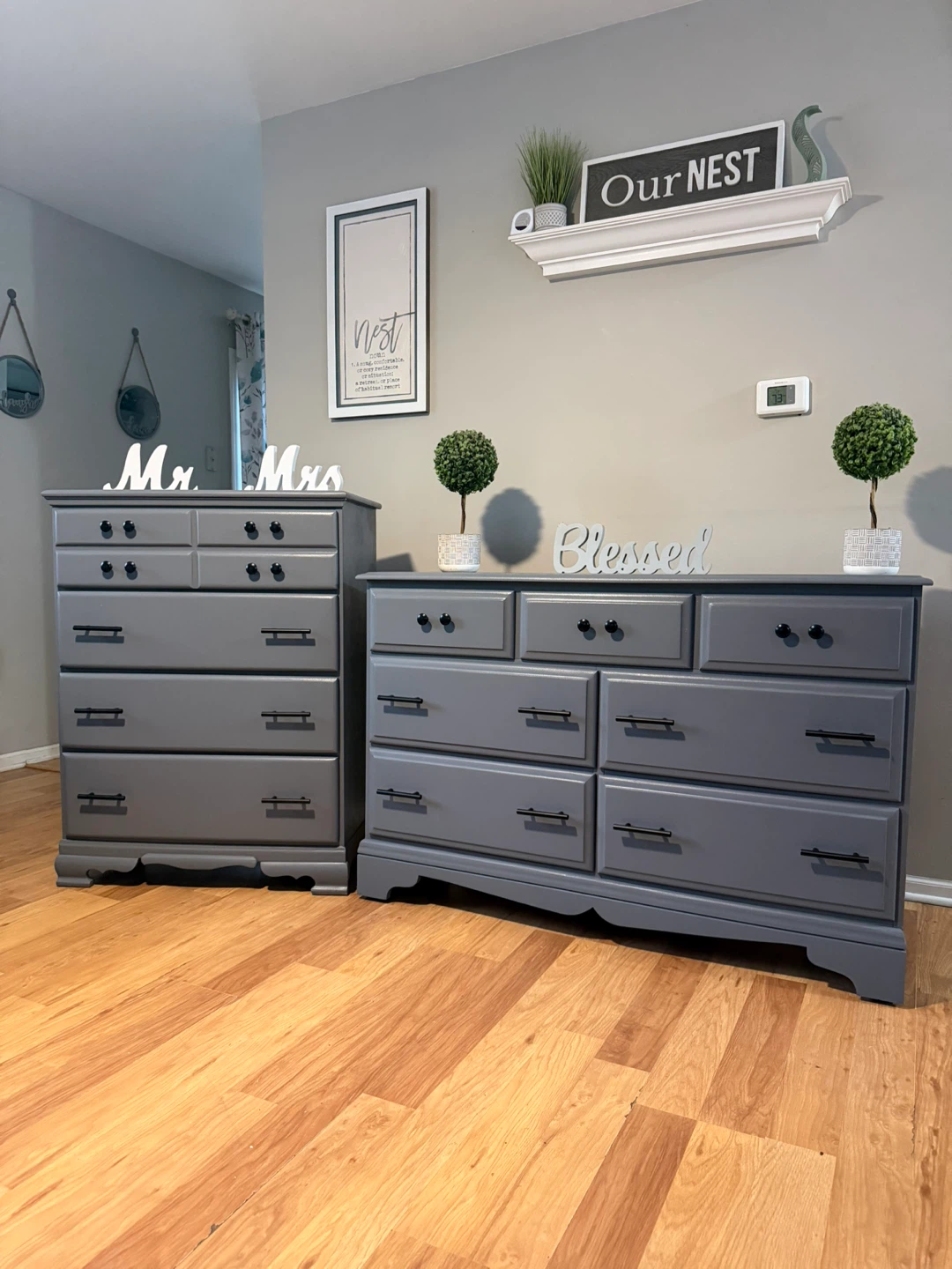 ✨🩶Beautiful solid wood dresser set🩶✨