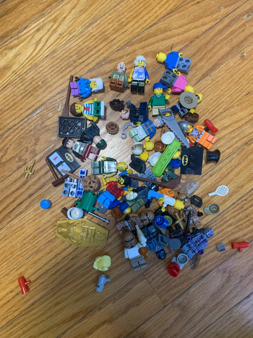Large Bulk Lot of Assorted LEGO Pieces and Minifigures - photo 5