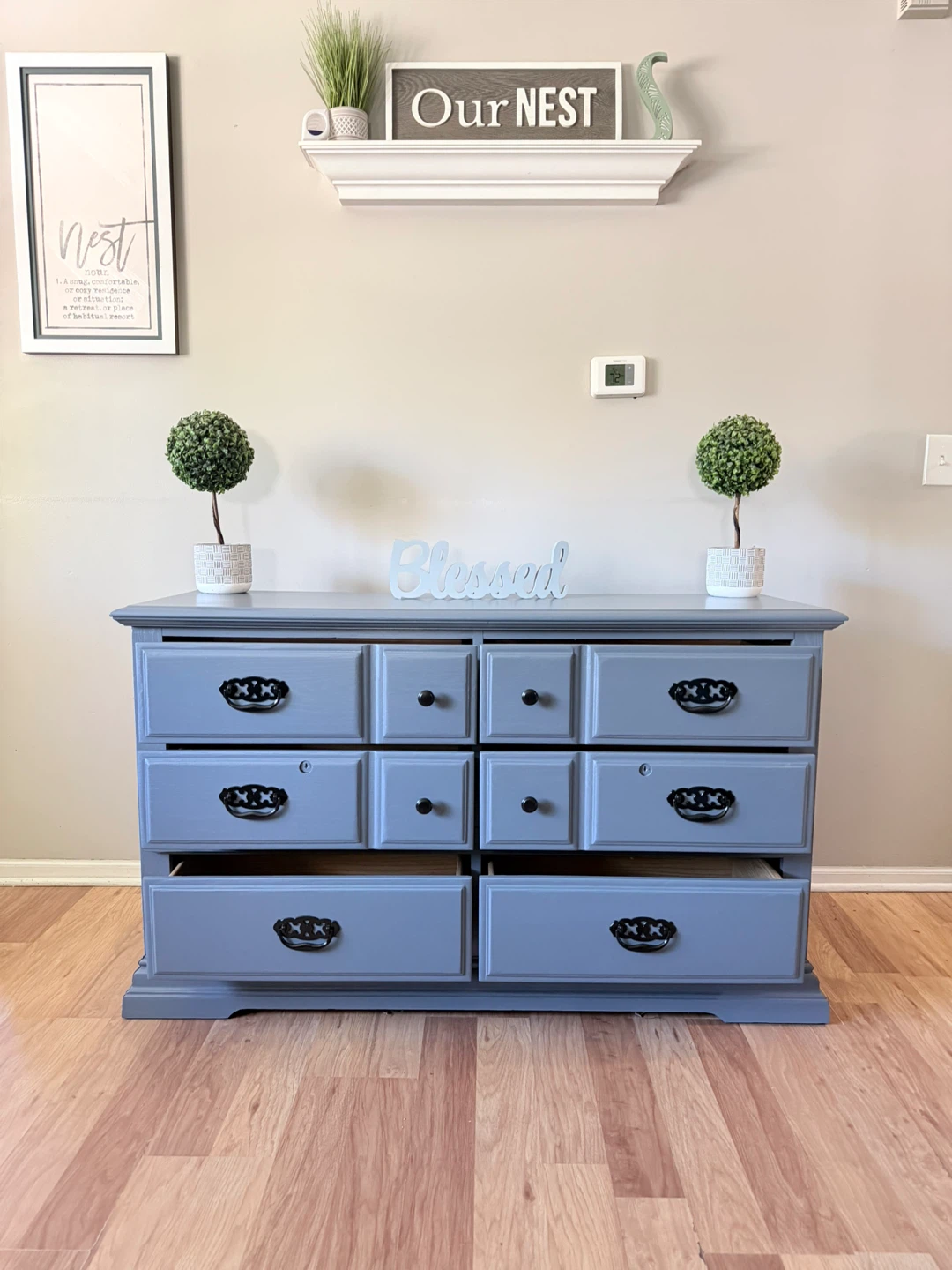 ✨🩶Beautiful solid dresser🩶✨ - photo 2
